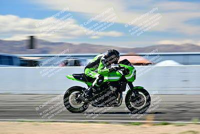 media/Mar-25-2024-Moto Forza (Mon) [[8d4319bd68]]/4-Novice Group/Session 4 Front Straight Speed Pans/